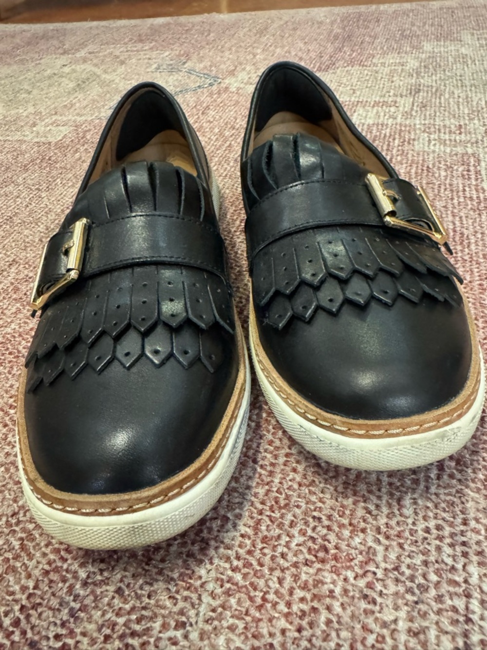 Vionic black leather Sunny Cambridge kilte slip-on loafers size 9 gold buckle - Picture 5 of 15
